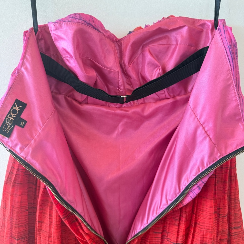 LaROK Strapless Ombre Rosette Mini Dress Pink Red Pleated | Womens XS - Picture 6 of 7